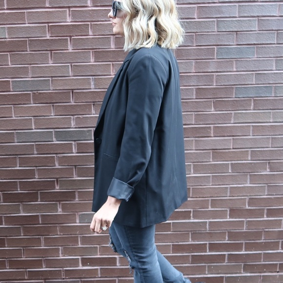 Black Blazer - Picture 2 of 6